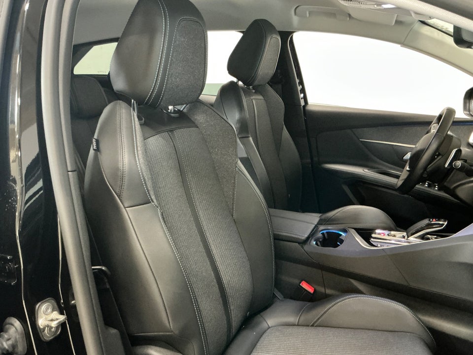 Peugeot 3008 1,6 Hybrid Allure Pack EAT8 5d