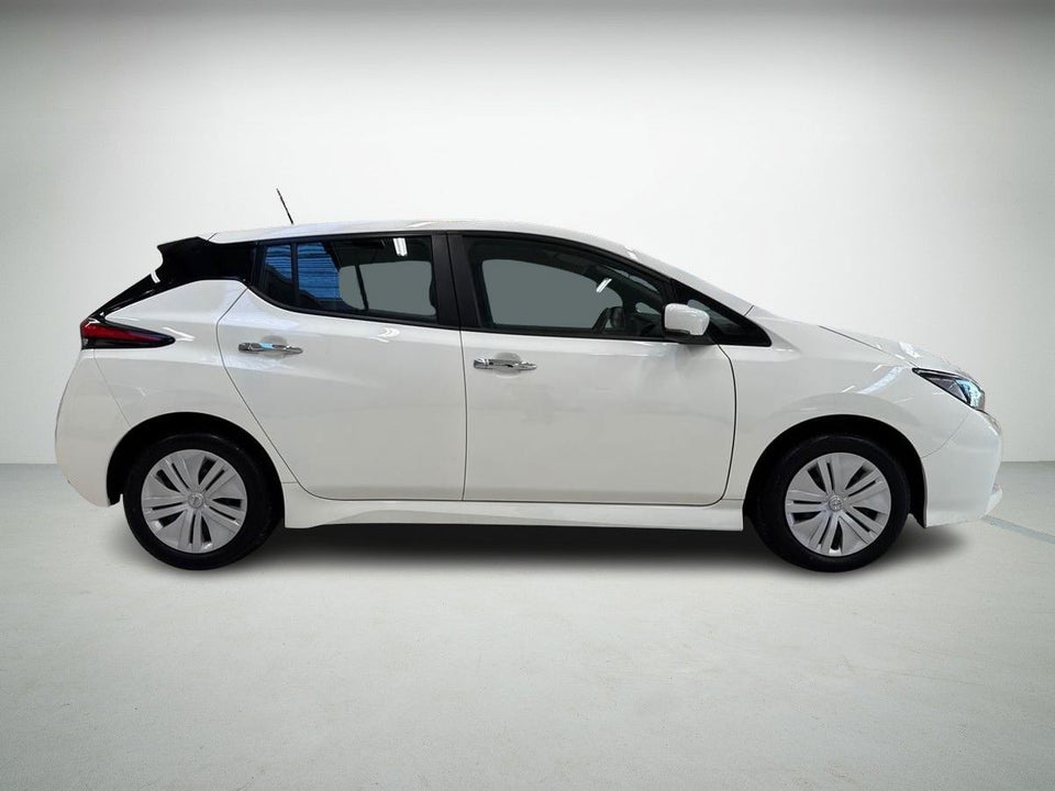 Nissan Leaf 40 Visia 5d