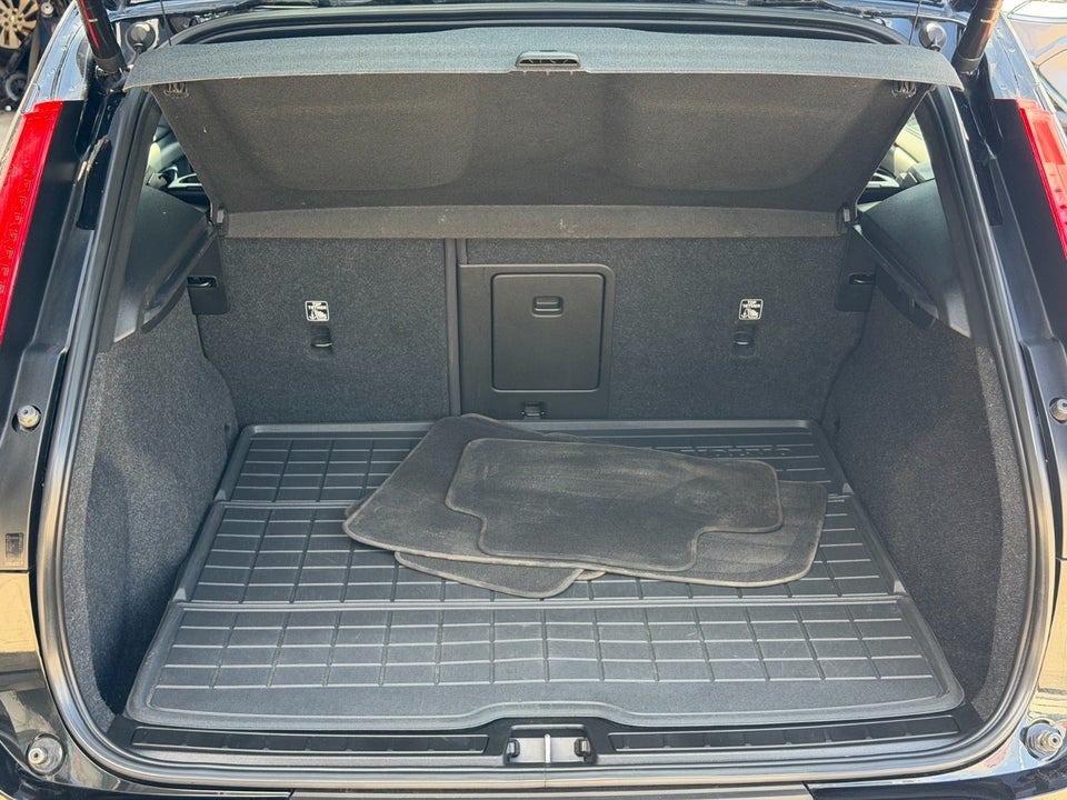 Volvo XC40 ReCharge Core 5d