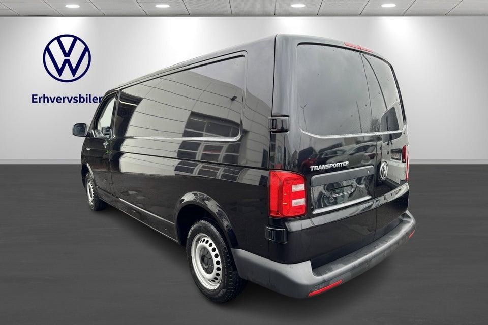 VW Transporter 2,0 TDi 114 Kassevogn lang BMT