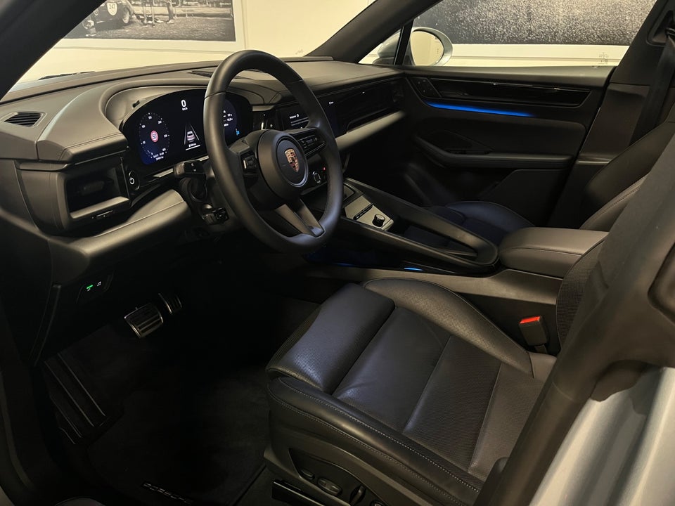 Porsche Macan 4 5d