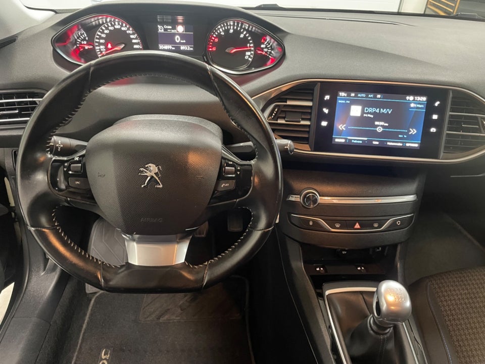 Peugeot 308 1,5 BlueHDi 130 Allure+ SW 5d