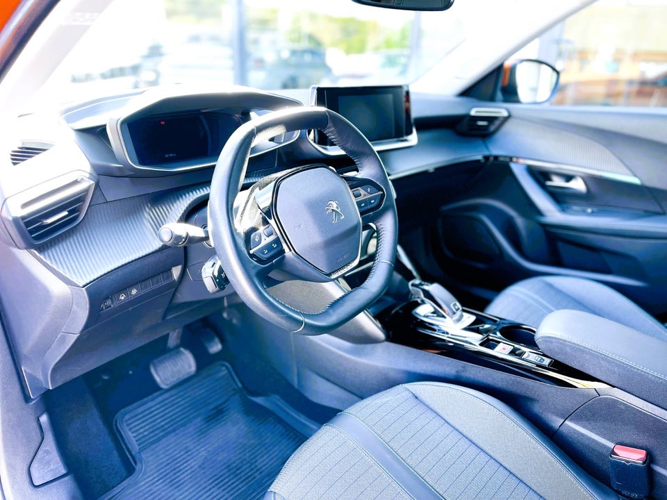 Peugeot 2008 1,2 PureTech 130 Active Limited EAT8 5d