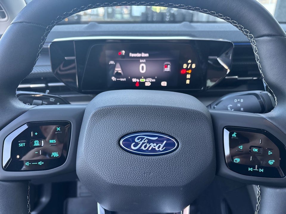 Ford Explorer 82 Premium Extended Range 5d