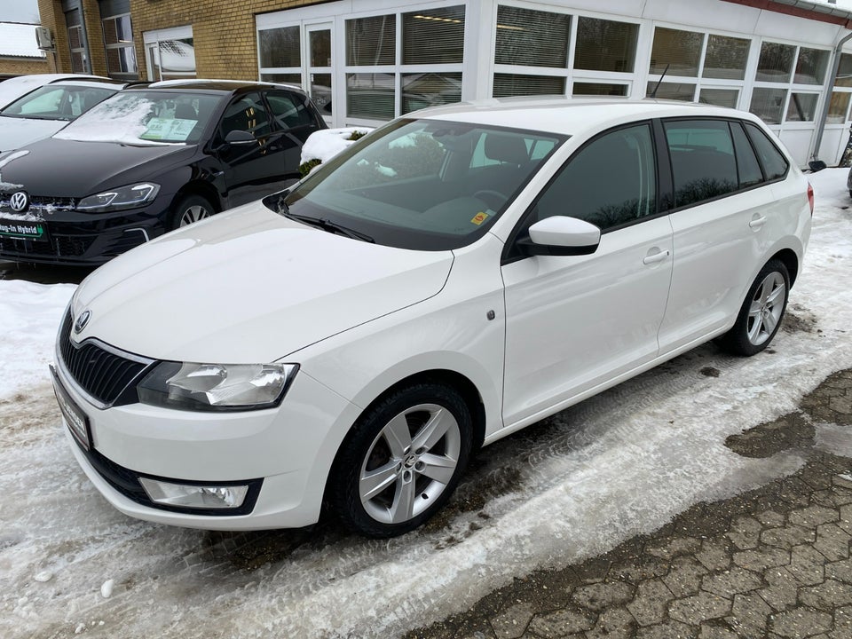 Skoda Rapid 1,6 TDi 105 Ambition Spaceback 5d
