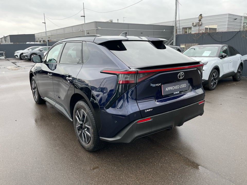 Toyota bZ4X 73 Executive 5d