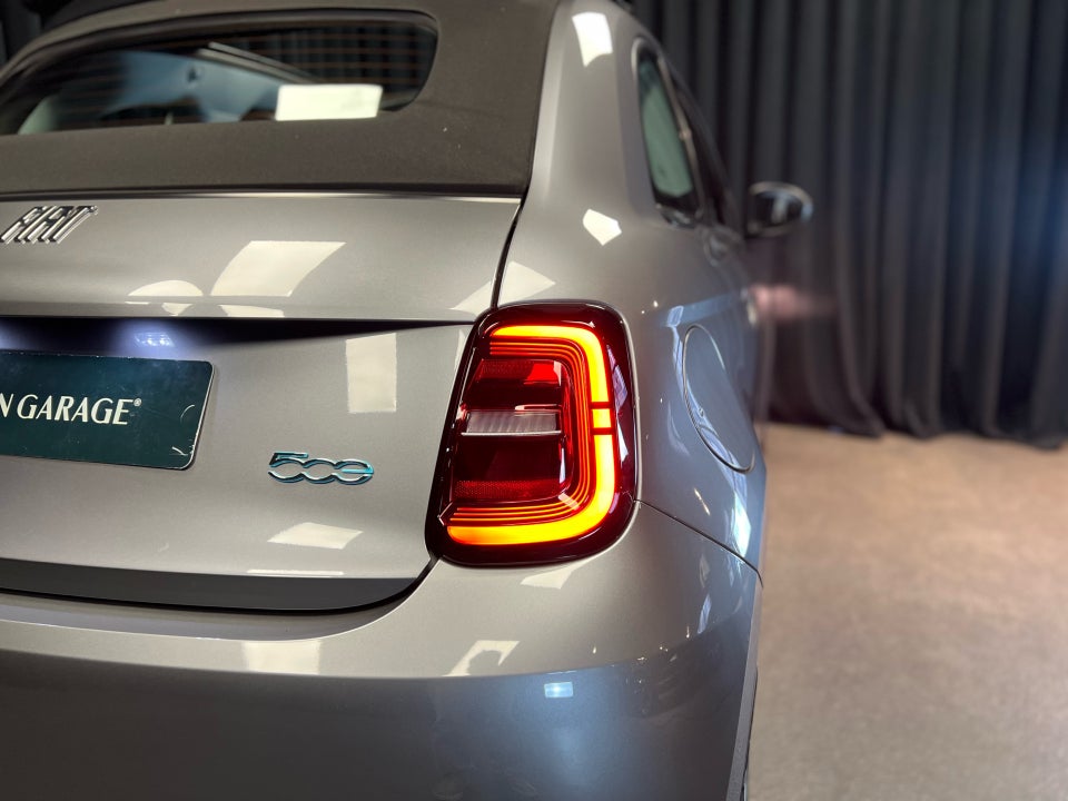 Fiat 500e 42 Icon Cabrio 2d