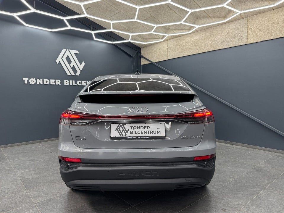 Audi Q4 e-tron 40 Advanced Sportback 5d