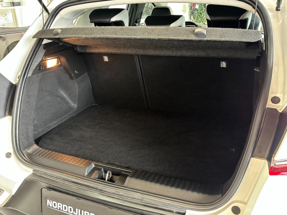 Renault Captur 1,6 E-Tech Intens 5d