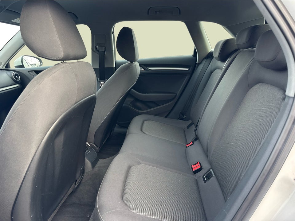 Audi A3 1,4 e-tron Sportback S-tr. 5d