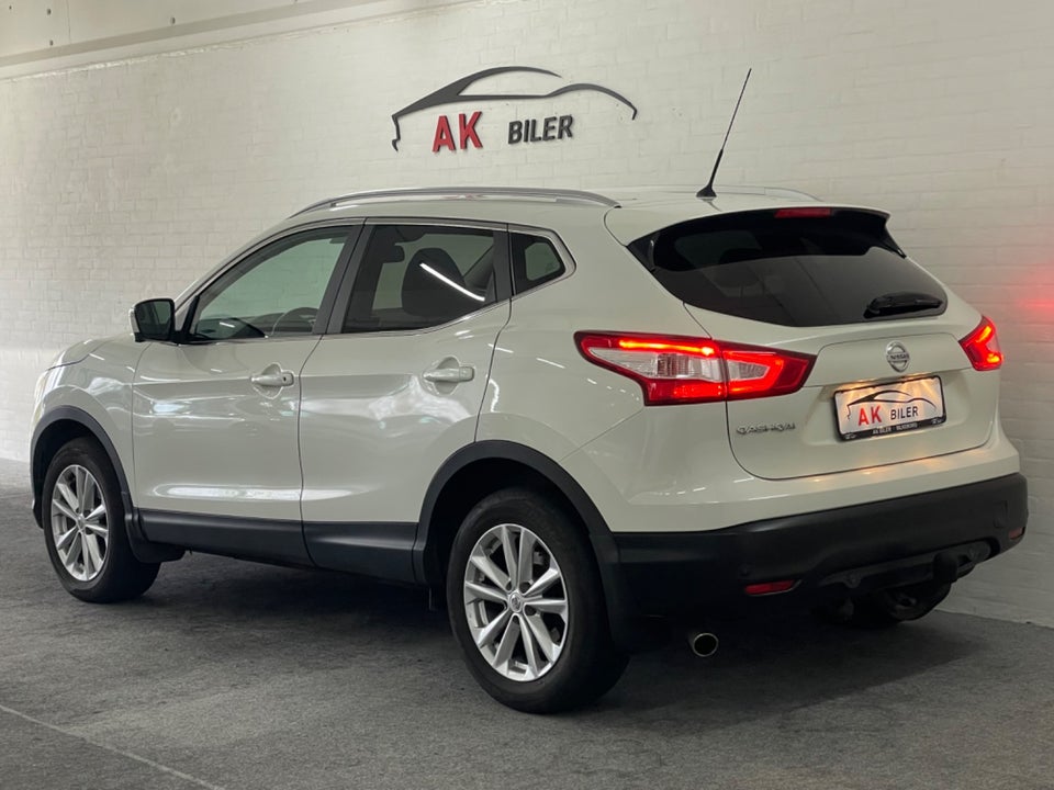 Nissan Qashqai 1,6 dCi 130 Tekna X-tr. 5d