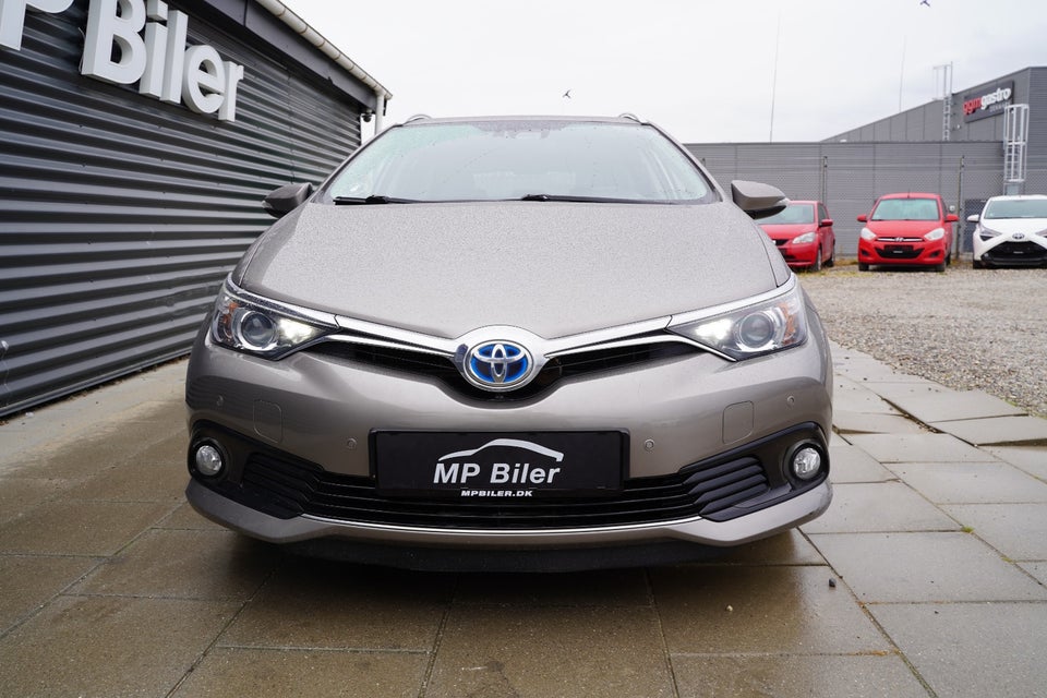 Toyota Auris 1,8 Hybrid H2 Touring Sports CVT 5d