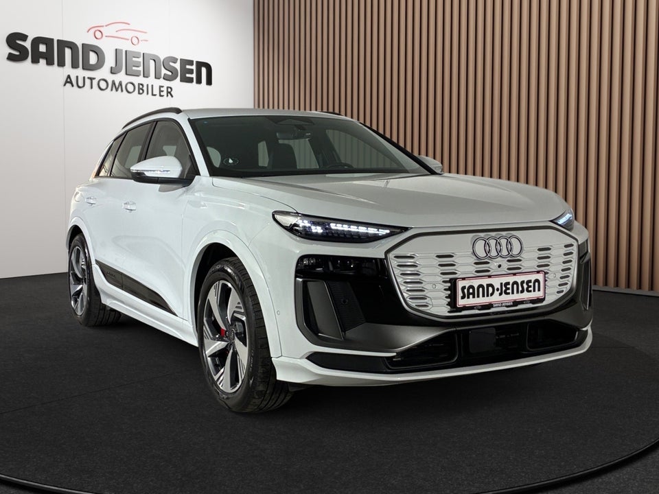 Audi Q6 e-tron S-line quattro 5d