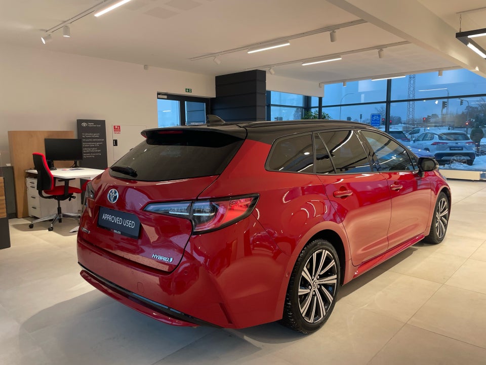 Toyota Corolla 1,8 Hybrid Active Premium Touring Sports MDS 5d