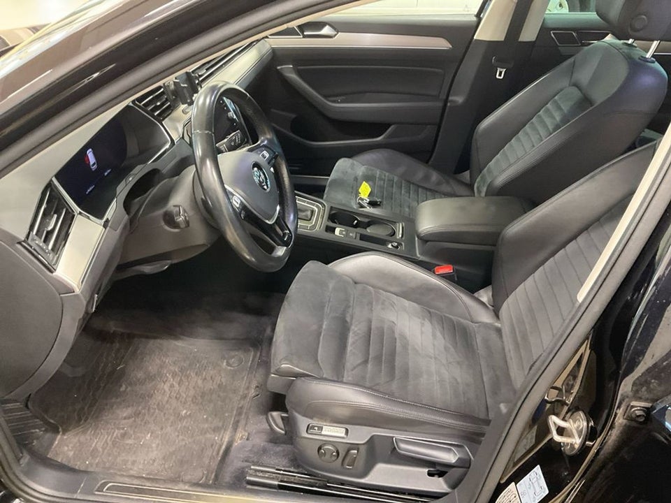 VW Passat 2,0 TDi 150 Highline Premium Variant DSG 5d