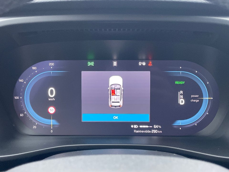 Volvo XC40 ReCharge Extended Range Core 5d