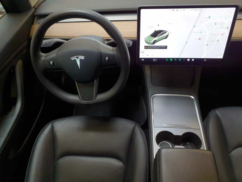 Tesla Model 3 Long Range AWD 4d