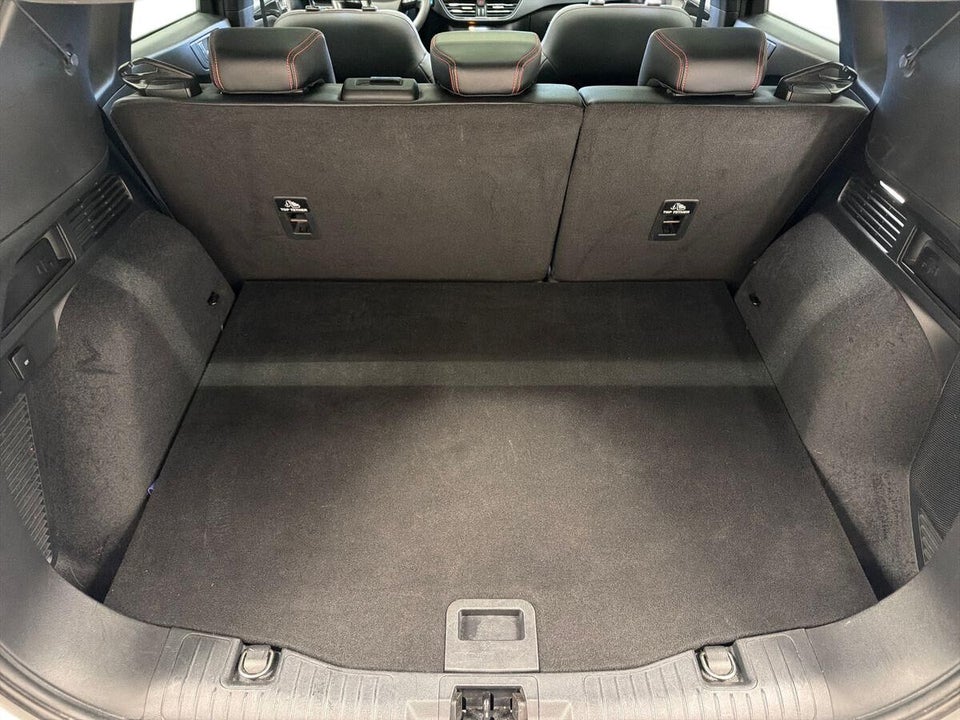 Ford Kuga 2,5 PHEV ST-Line X CVT 5d