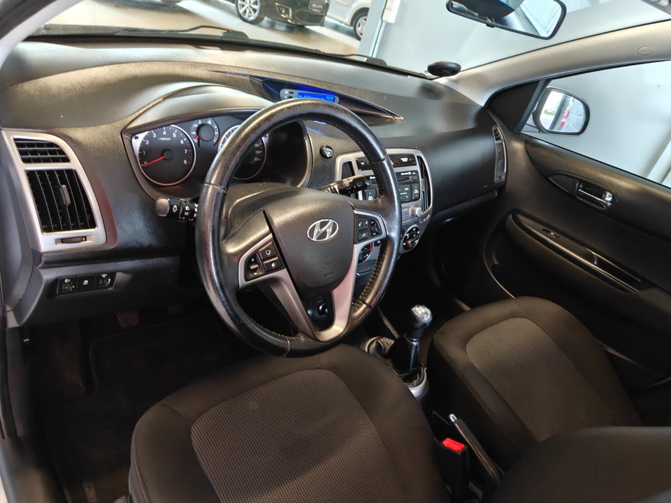 Hyundai i20 1,25 Classic XTR 5d