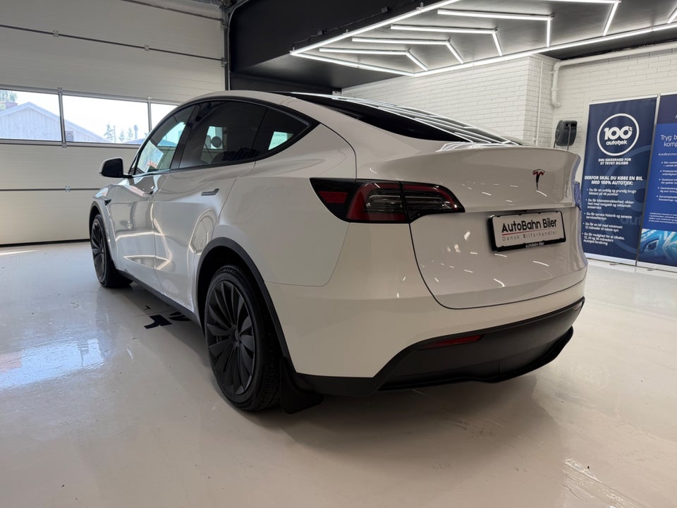 Tesla Model Y RWD 5d