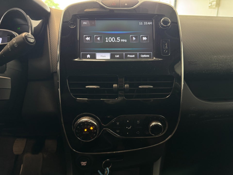 Renault Clio IV 0,9 TCe 90 Dynamique Sport Tourer 5d