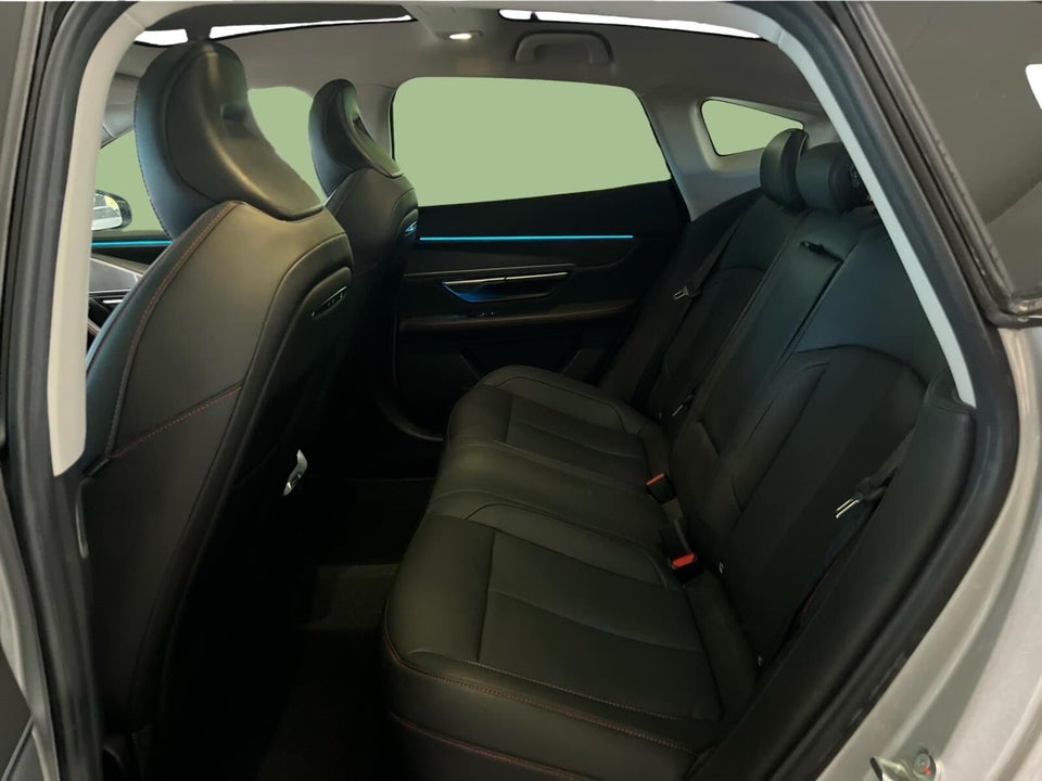 Xpeng P7 Long Range 4d