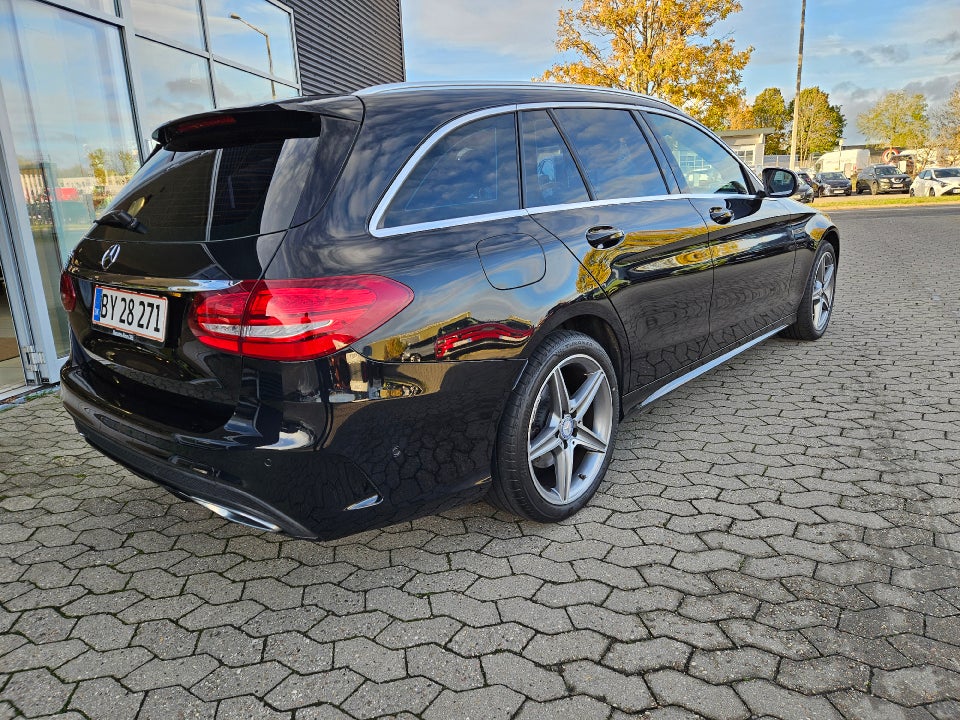 Mercedes C220 d 2,2 AMG Line stc. aut. 5d