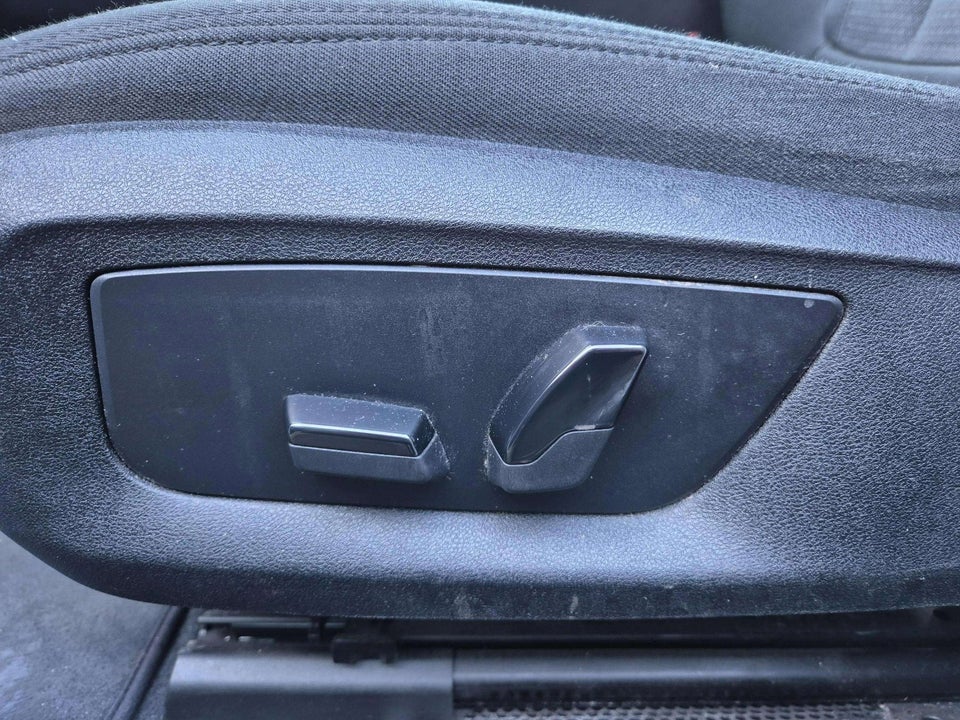 BMW 520d 2,0 Touring Connected aut. 5d