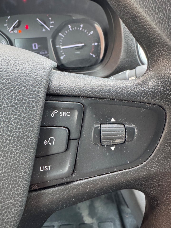 Toyota ProAce 1,5 D 120 Medium Comfort 5d
