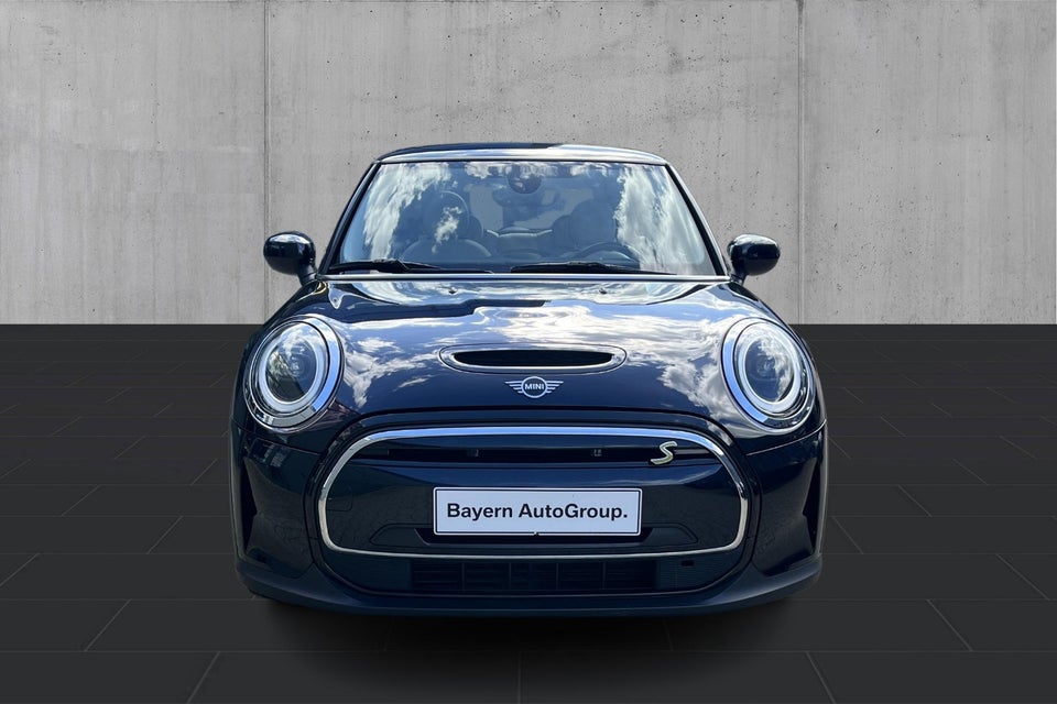 MINI Cooper SE Classic Trim 3d