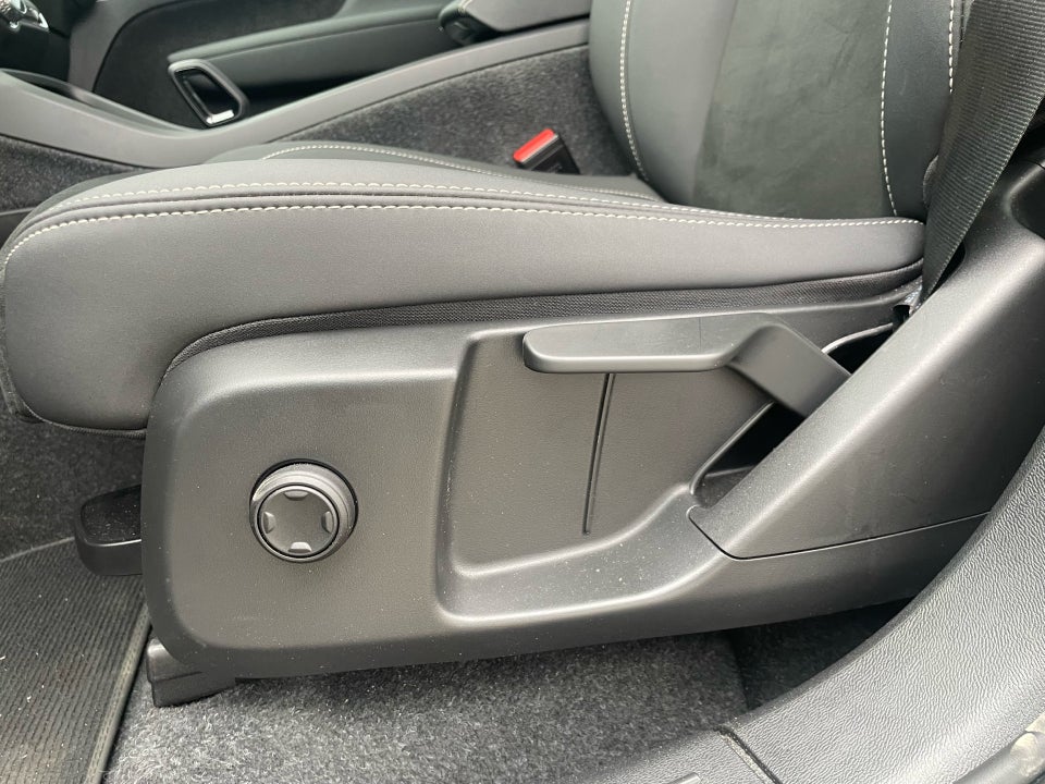 Volvo XC40 ReCharge Extended Range Core 5d