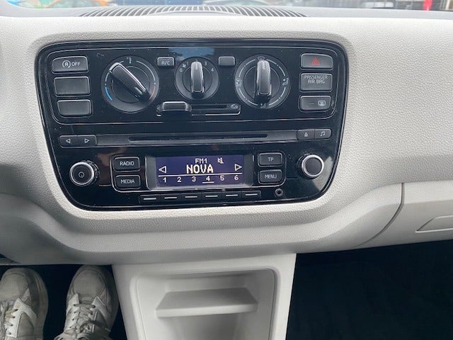 VW Up! 1,0 60 Black Up! 5d