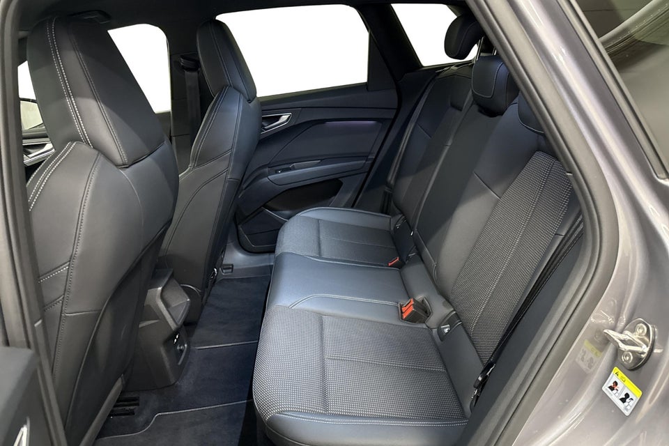 Audi Q4 e-tron 40 Attitude 5d