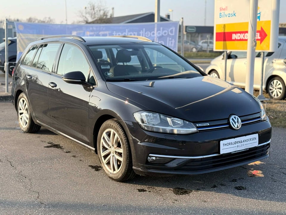 VW Golf VII 1,5 TSi 130 Comfortline Variant 5d