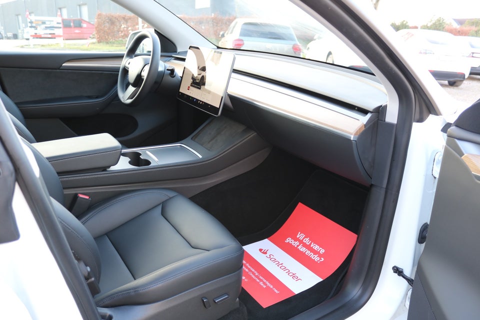 Tesla Model Y Long Range AWD 5d