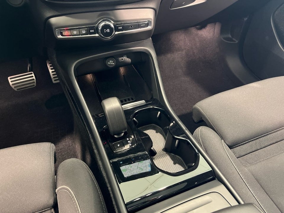 Volvo XC40 P6 ReCharge Pro 5d