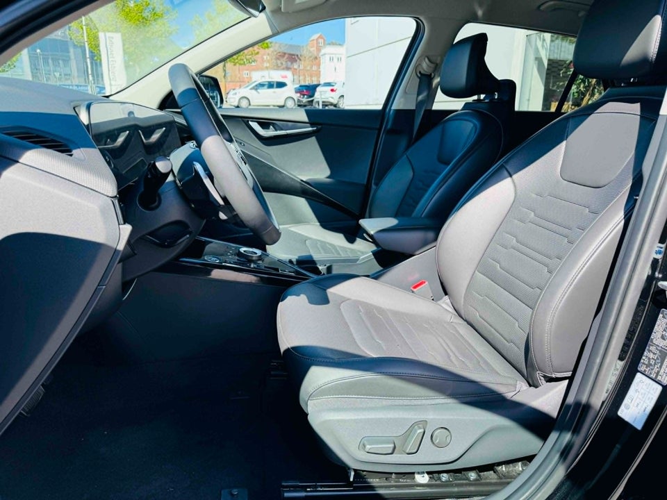 Kia Niro 64 EV Inspire 5d