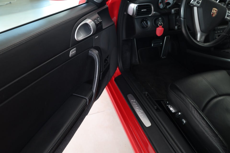 Porsche 911 Turbo 3,6 Coupé Tiptr. 2d