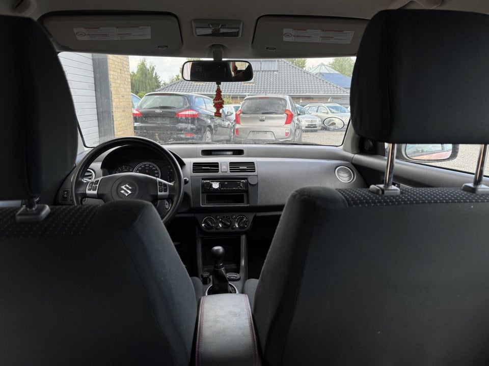 Suzuki Swift 1,5 GLX 5d