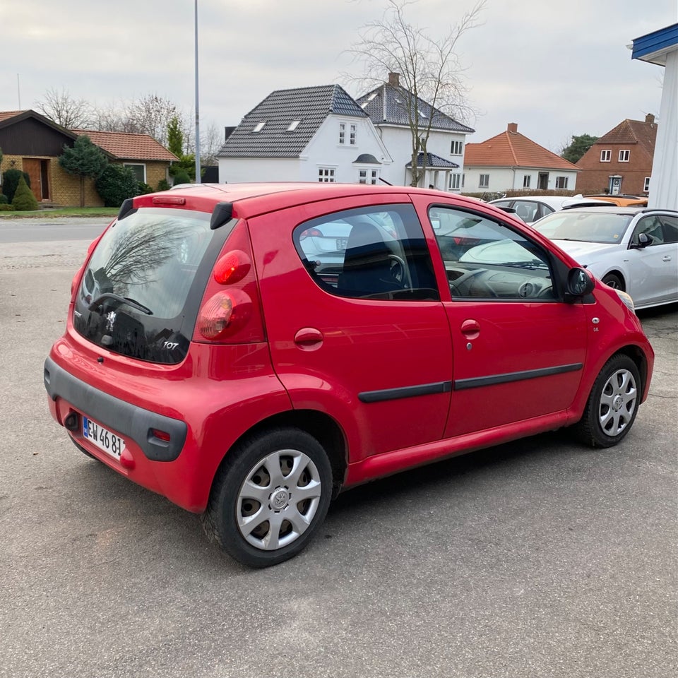 Peugeot 107 1,0 Active 5d