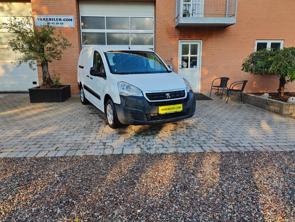 Peugeot Partner 1,6 BlueHDi 100 L2 Flex Van 5d