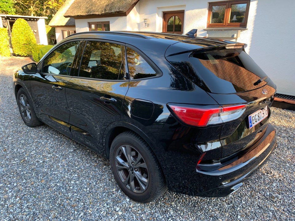 Ford Kuga 2,5 PHEV ST-Line X CVT 5d