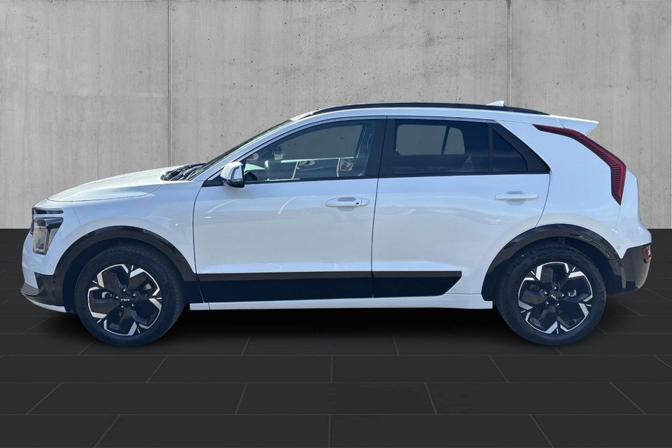 Kia Niro 64 EV Premium 5d