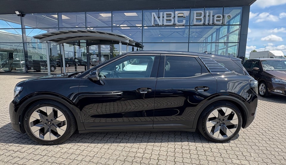 Ford Explorer 77 Premium Extended Range 5d