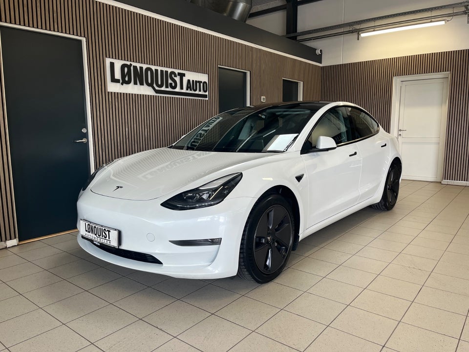 Tesla Model 3 Long Range AWD 4d