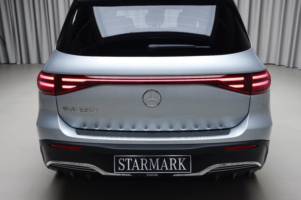 Mercedes EQB250+ AMG Premium 5d