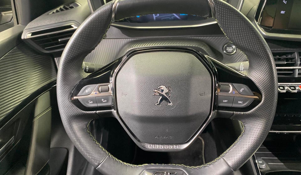 Peugeot e-208 50 GT 5d
