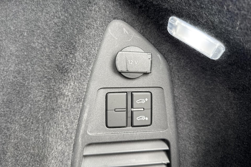 VW Touareg 3,0 TSi 340 R-line aut. 4Motion 5d