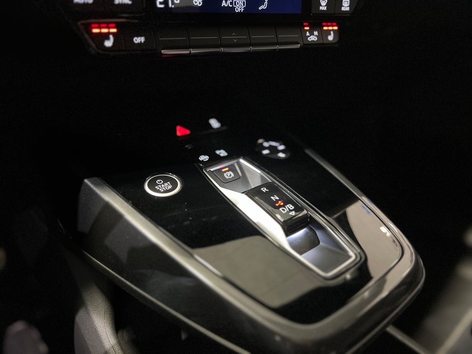 Audi Q4 e-tron 50 S-line quattro 5d