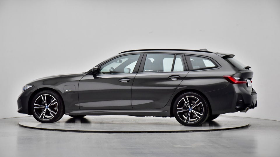 BMW 330e 2,0 Touring M-Sport aut. 5d
